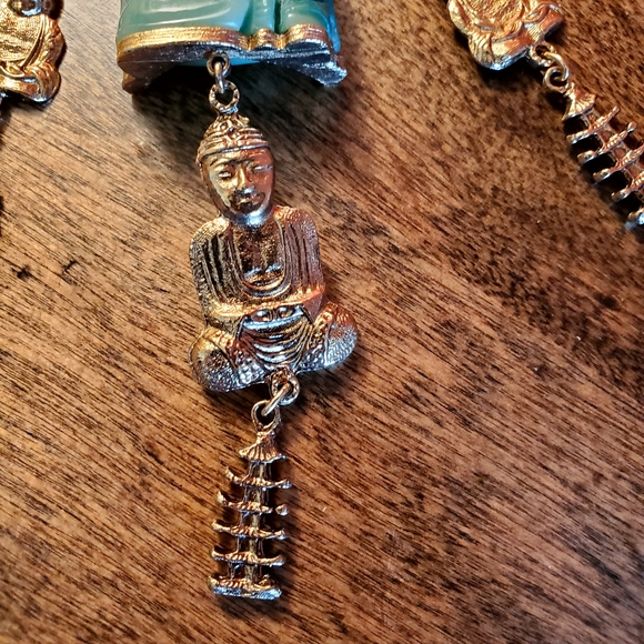 Vintage Crown Trifari Buddha necklace - Picture 5 of 14